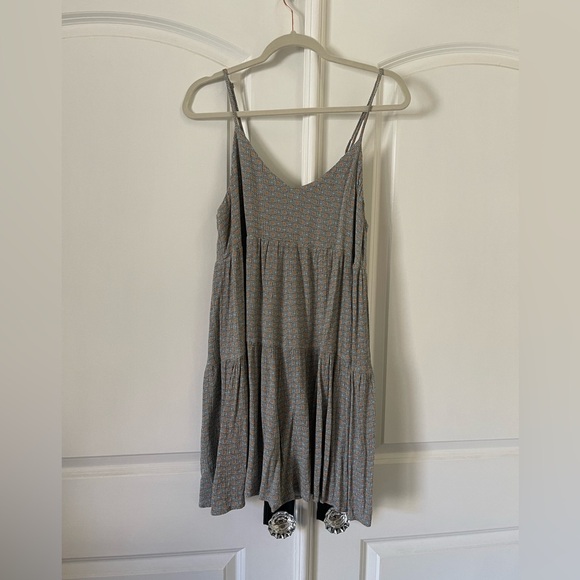 Romper - Picture 1 of 7